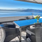 Stilvolle Terrassenwohnung mit Swimmingpool