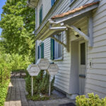 Helle Dachgeschosswohnung mit grossem Gartenanteil