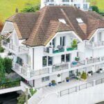 Grosszügiges Doppeleinfamilienhaus mit traumhafter Seesicht