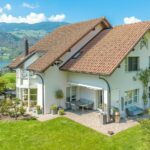Freistehendes Einfamilienhaus mit See und Panoramablick