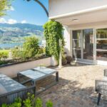 Freistehendes Einfamilienhaus mit See und Panoramablick
