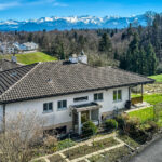 Einfamilienhaus an unverbaubarer Lage mit grossem Potential