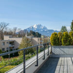 Grosszügiges Zuhause mit See- und Bergsicht