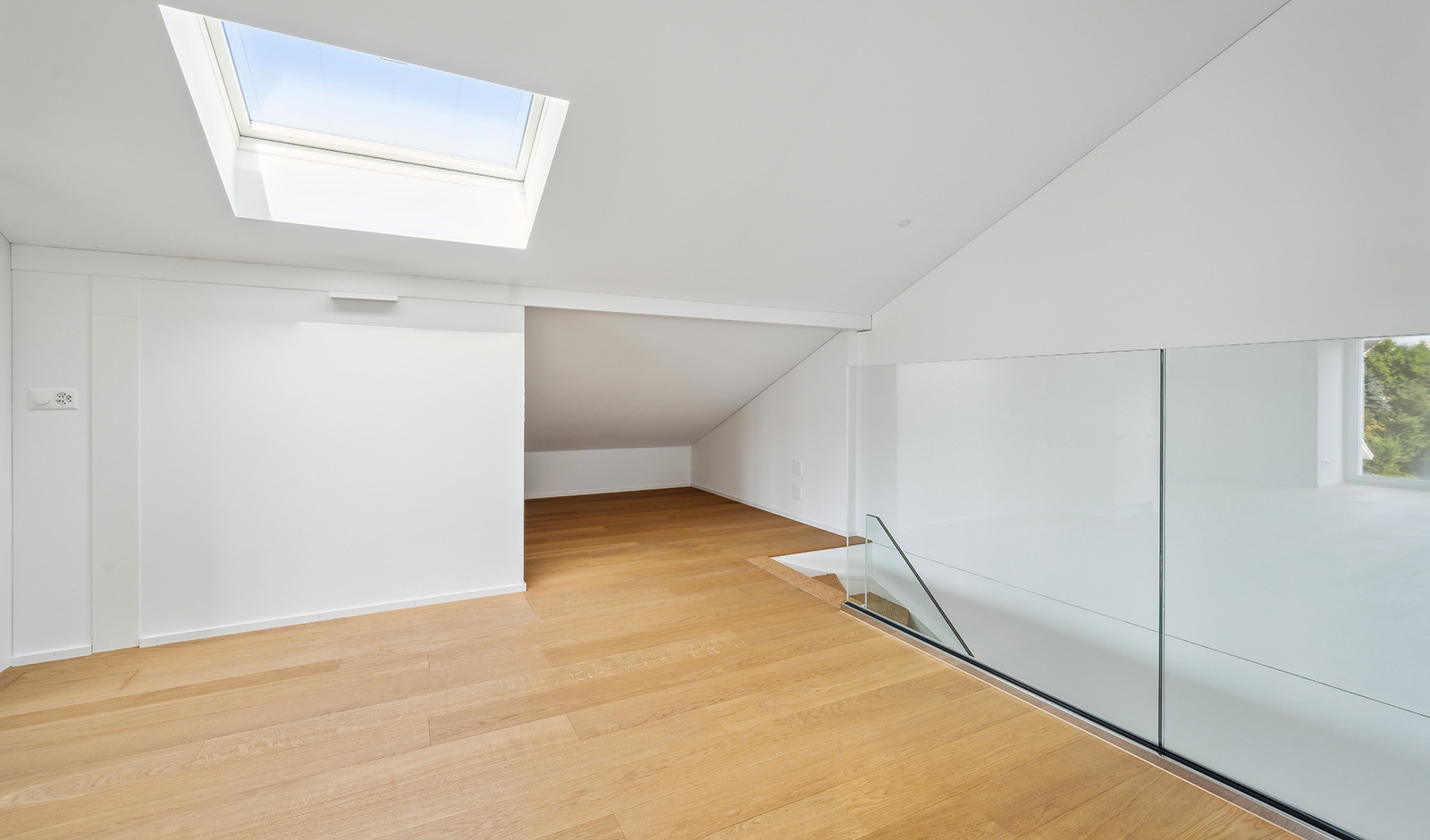 Grosszügiges Studio mit viel Charme im steuergünstigen Meggen