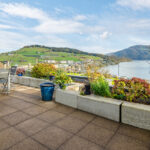 Terrassenwohnung mit beeindruckender Aussicht und viel Potenzial