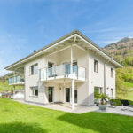 Grosszügiges Haus mit Garten in ruhiger, naturnaher Lage