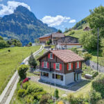 Einfamilienhaus mit Entwicklungspotenzial über dem See