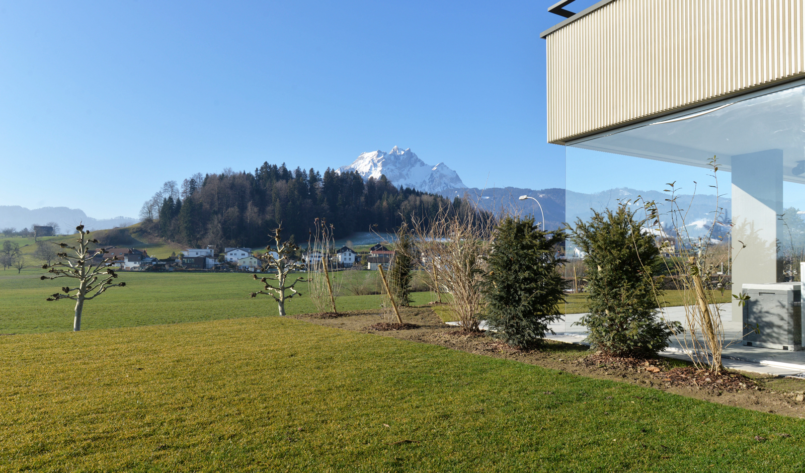 Grosszügige 2½-Zimmer-Gartenwohnung im Felmispark