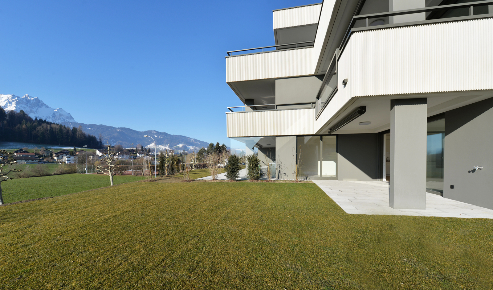 Grosszügige 2½-Zimmer-Gartenwohnung im Felmispark