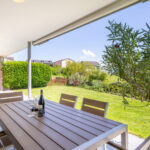 Wohnen mit Weitblick – stilvolle Gartenwohnung mit Alpenblick